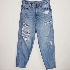 American Eagle Relaxed Mom Jeans, Distressed